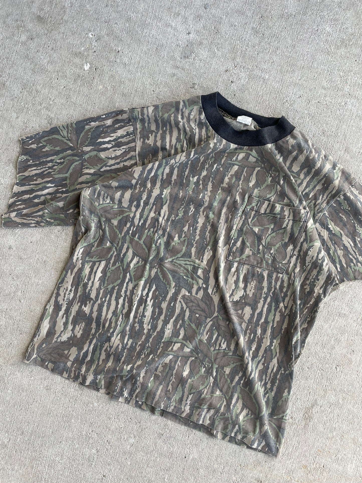 Large 1990s Camo Tee